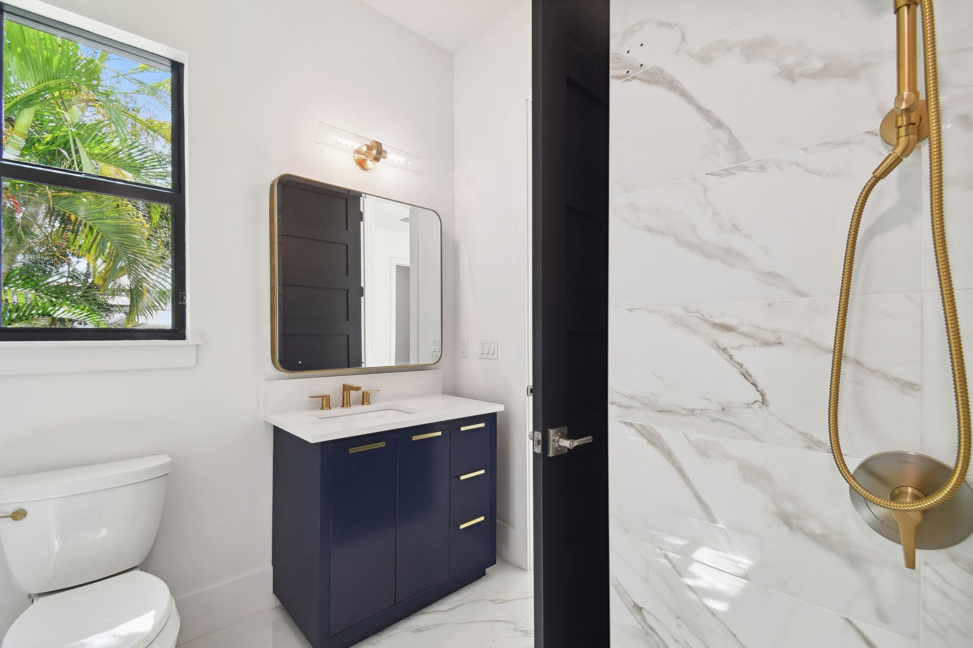 3909 W Azeele (48)-1