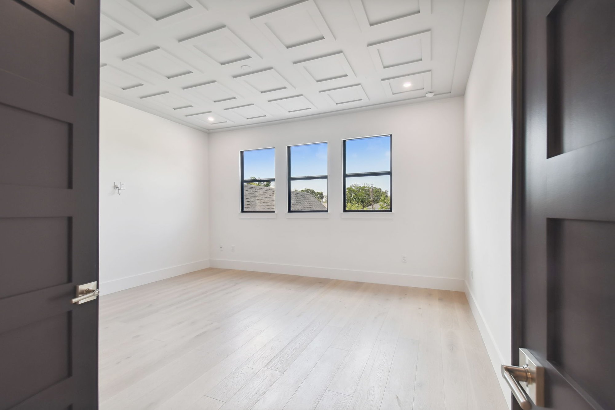 3909 W Azeele (71)-1