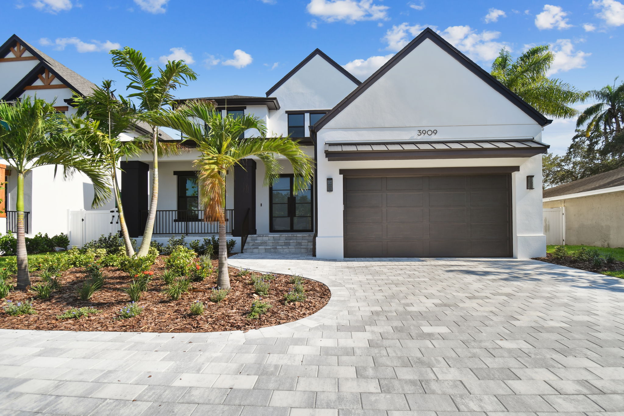 3909 W Azeele (99)